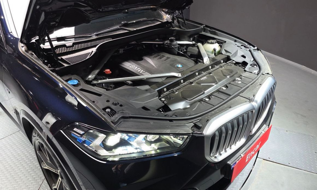 BMW X5 xDrive 40i M Sport, 2025