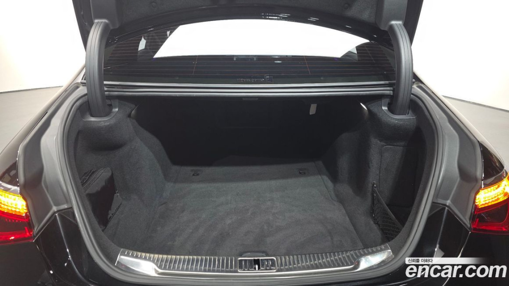 Mercedes-Benz S-Class S350 d, 2022