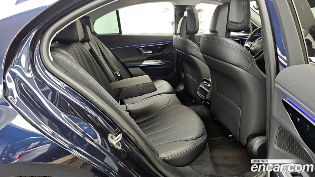 Mercedes-Benz E-Class E200 Avantgarde, 2025