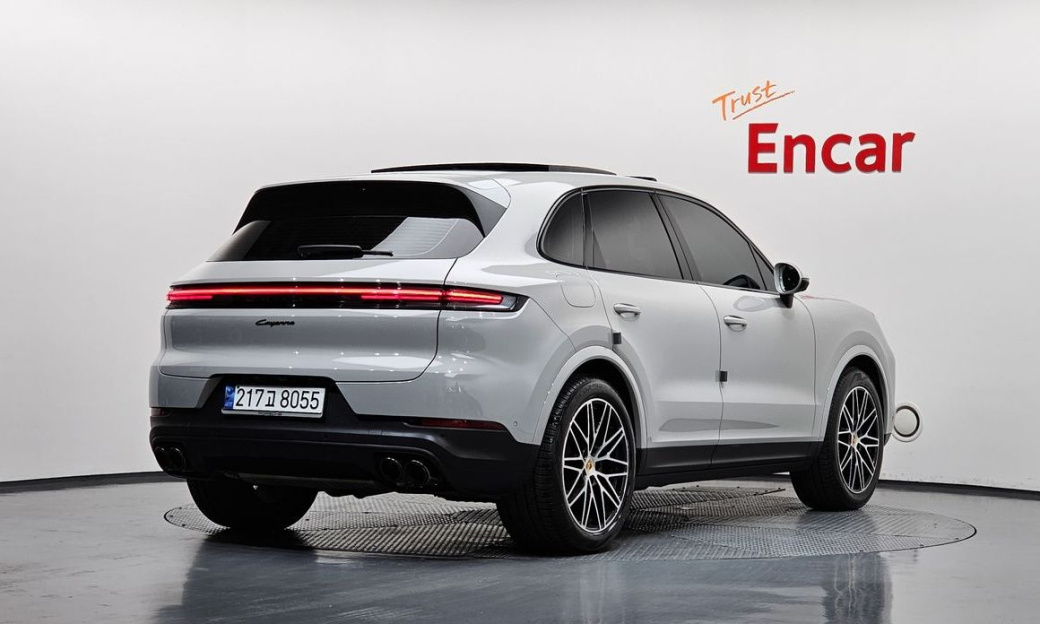 Porsche Cayenne 3.0, 2024