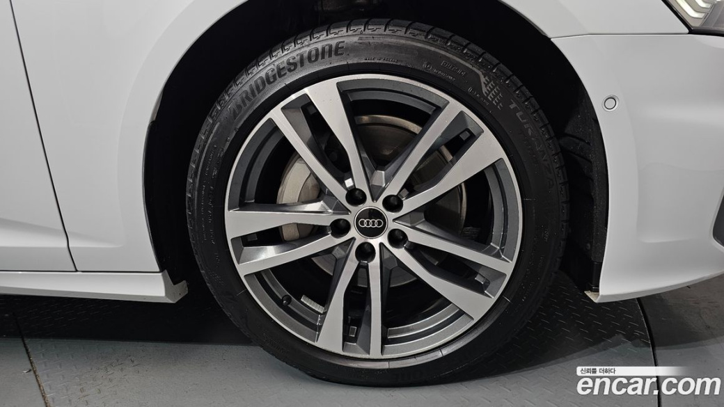 Audi A6 45 TFSI Premium, 2023