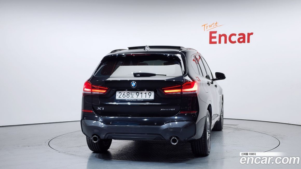 BMW X1 xDrive 20i M Sport, 2022