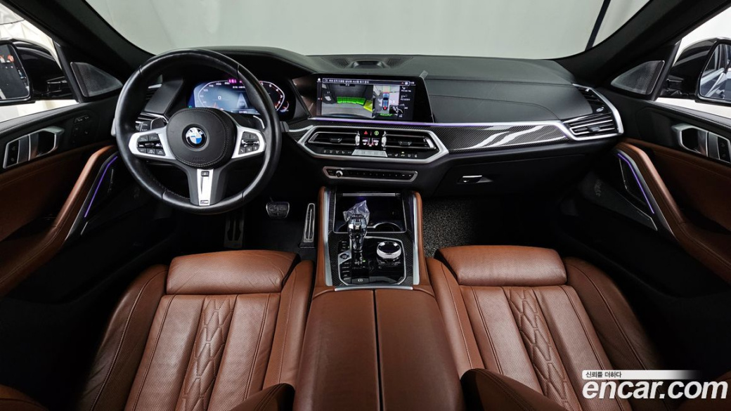 BMW X6 M50i, 2022