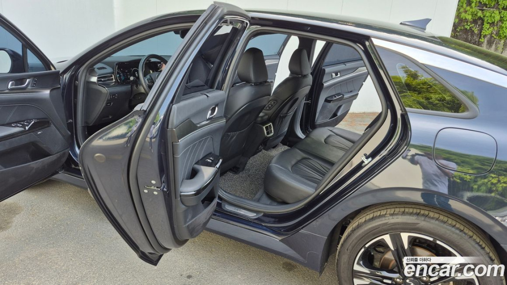 Kia K5 2.0, 2023