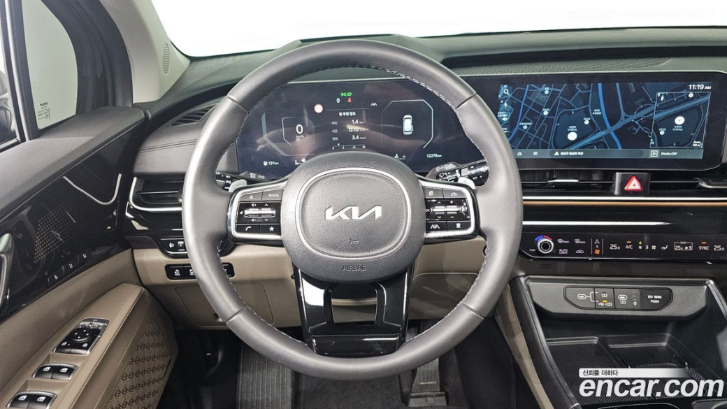 Kia Carnival 7-Seater Gravity, 2024