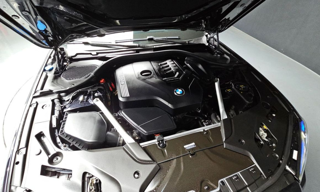 BMW 5-Series 530i M Sport Package, 2023