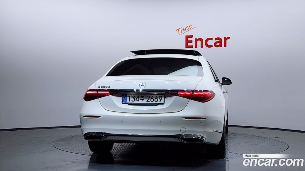 Mercedes-Benz S-Class S350 d, 2023