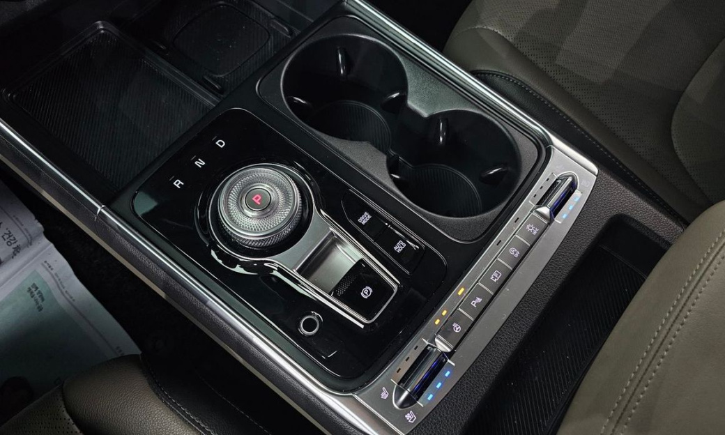 Kia Carnival 9-Seater Noblesse, 2024