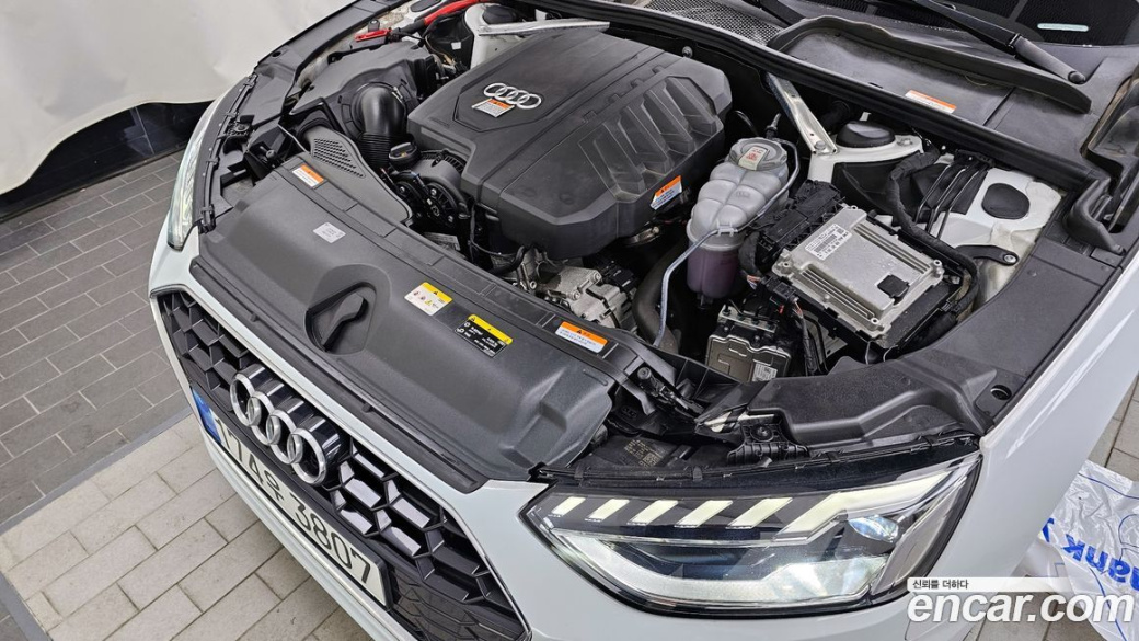 Audi A4 40 TFSI Premium, 2023