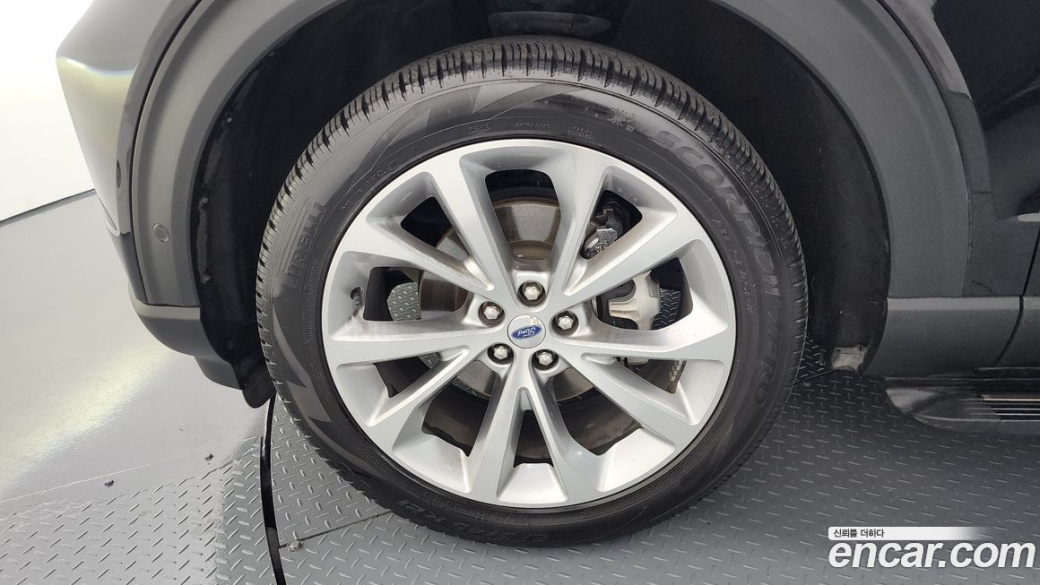 Ford Explorer 3.0 Platinum 4WD, 2022