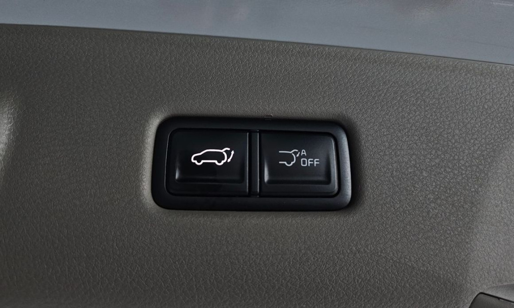 Kia Carnival 7-Seater Gravity, 2025
