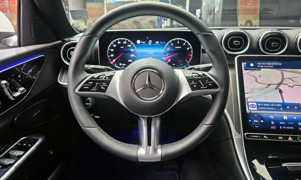 Mercedes-Benz C-Class C300 4MATIC Avantgarde, 2024