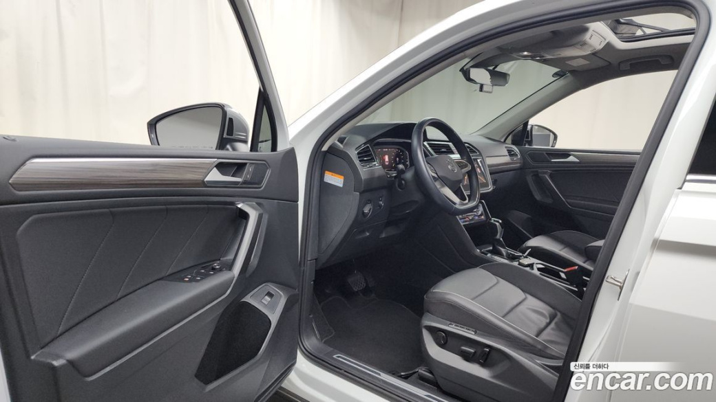 Volkswagen Tiguan 2.0 TSI Prestige, 2022