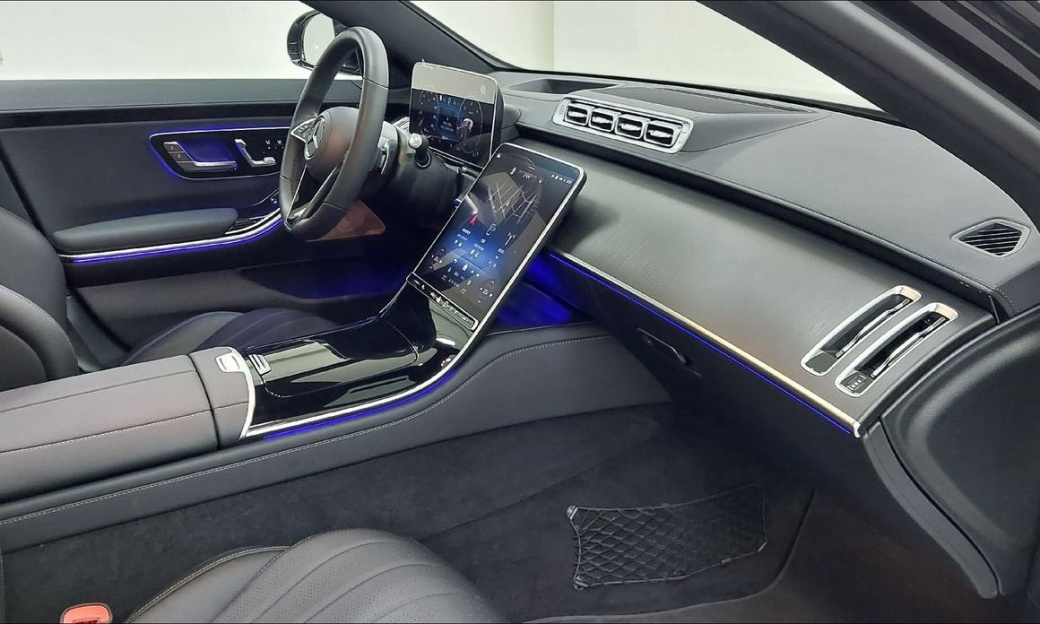 Mercedes-Benz S-Class S350 d 4MATIC, 2025