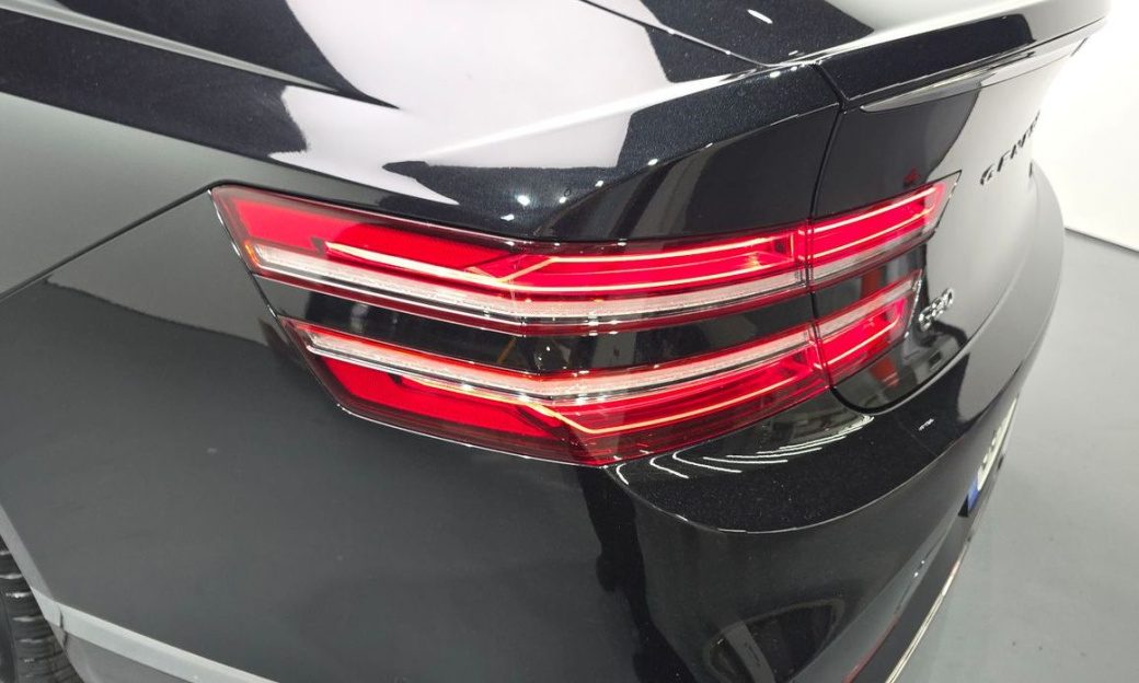 Genesis G80 Gasoline 2.5 Turbo AWD, 2025