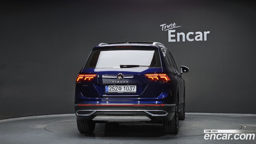Volkswagen Tiguan 2.0 TSI Prestige, 2023