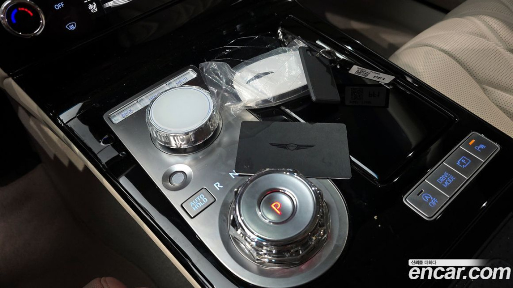 Genesis G80 Gasoline 2.5 Turbo AWD, 2025