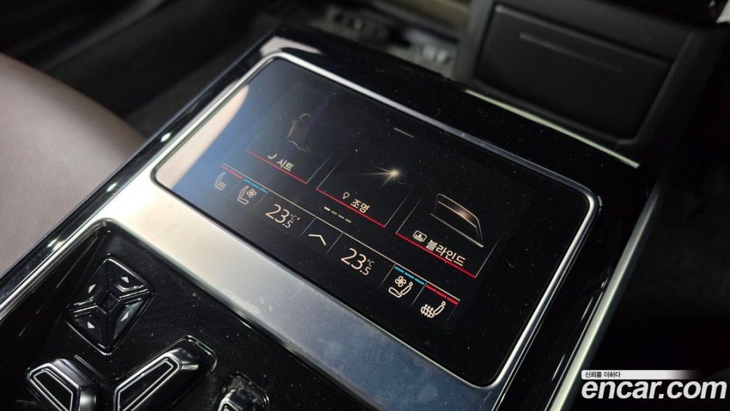 Audi A8 55 TFSI Quattro LWB, 2021