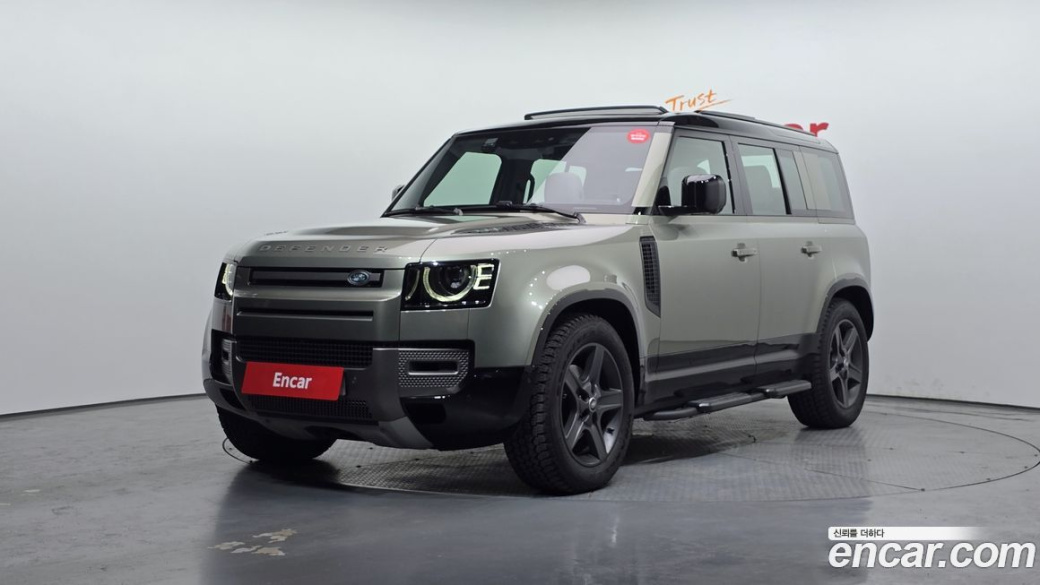 Land Rover Defender 110 D250 X-Dynamic SE, 2025
