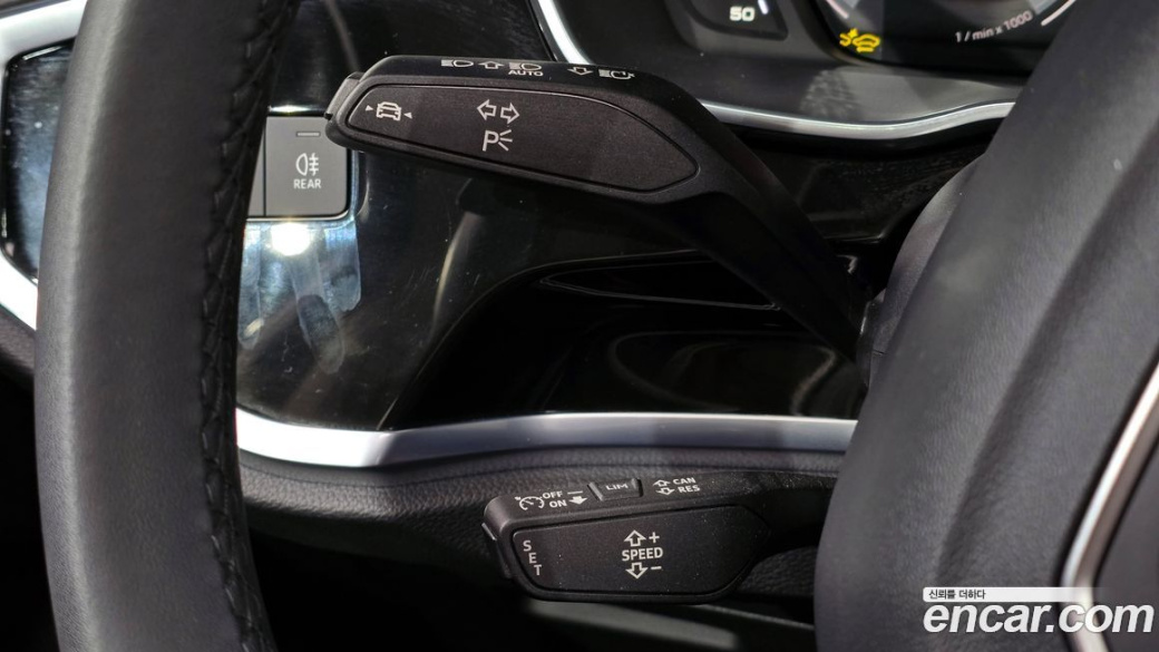 Audi Q3 35 TDI, 2025