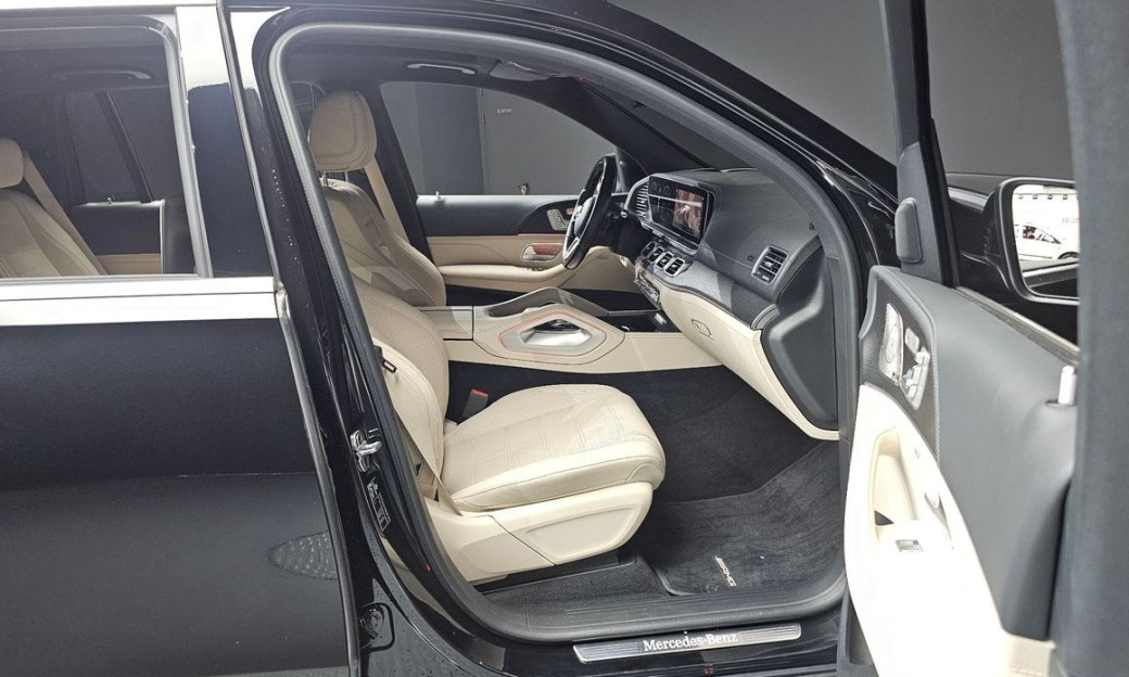 Mercedes-Benz GLS-Class GLS400d 4MATIC, 2023