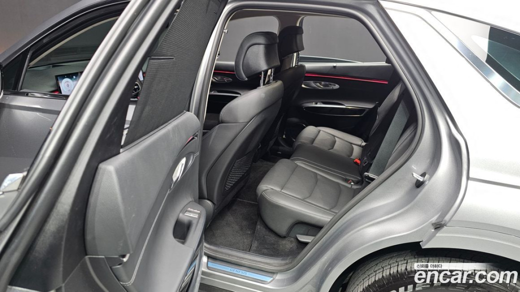 Genesis GV70 2.5T Gasoline AWD, 2025