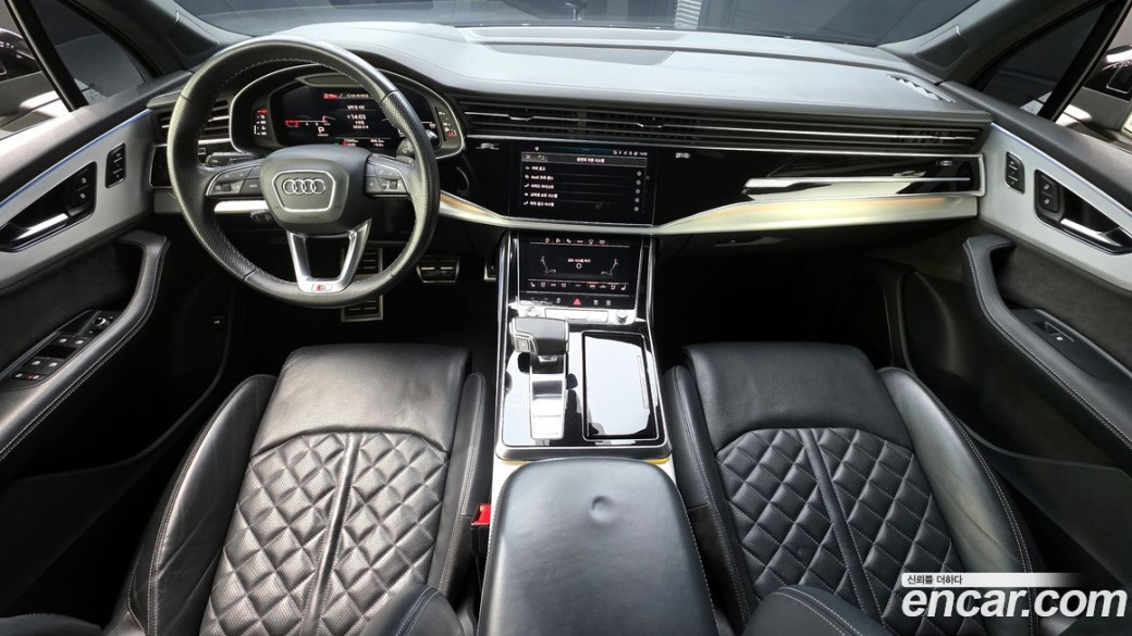 Audi Q7 55 TFSI Quattro Premium, 2022