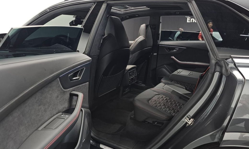 Audi RSQ8 4.0 TFSI Quattro Performance, 2025