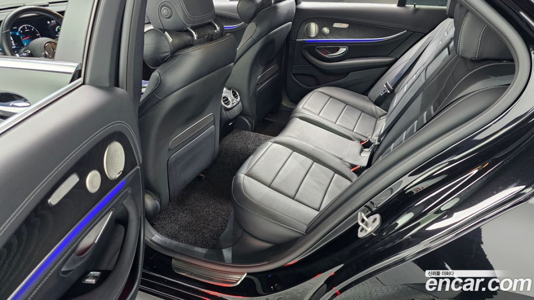 Mercedes-Benz E-Class E220d 4MATIC AMG Line, 2022