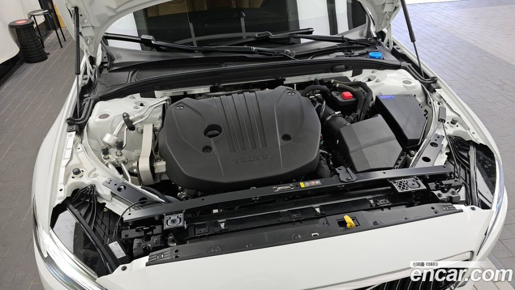 Volvo S60 B5 Ultimate Bright, 2024