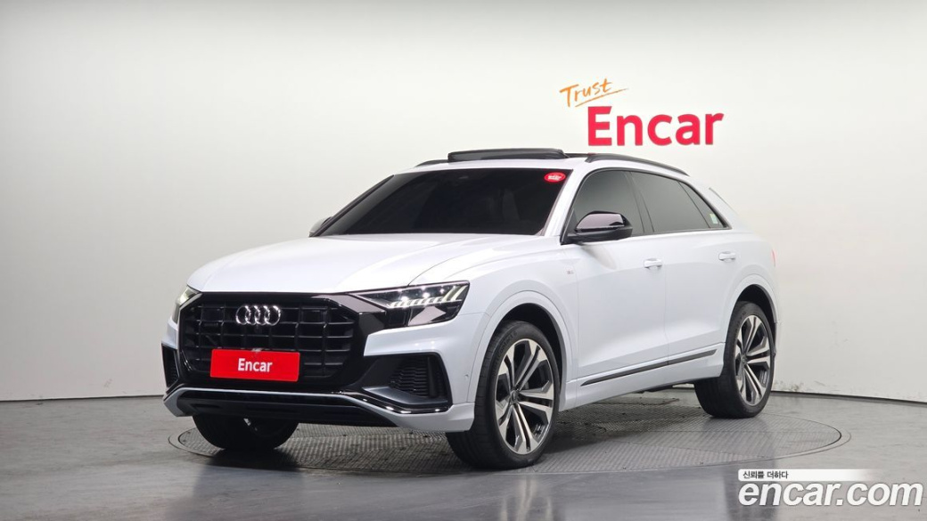 Audi Q8 55 TFSI Quattro Premium, 2023