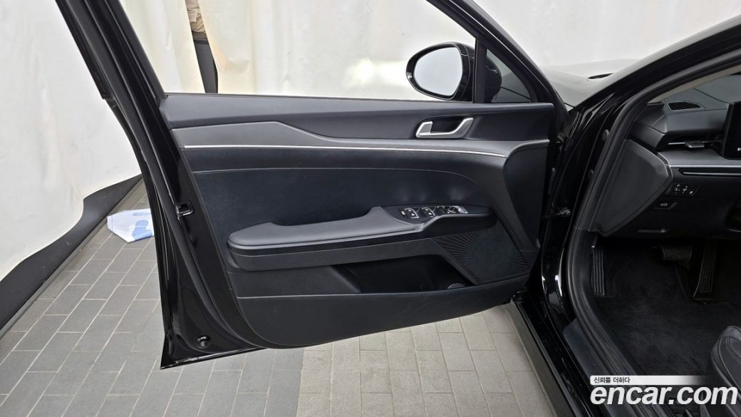 Kia K5 2.0, 2024