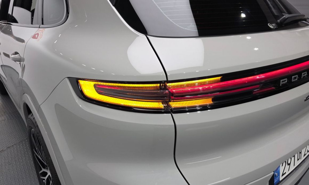 Porsche Cayenne 3.0, 2024