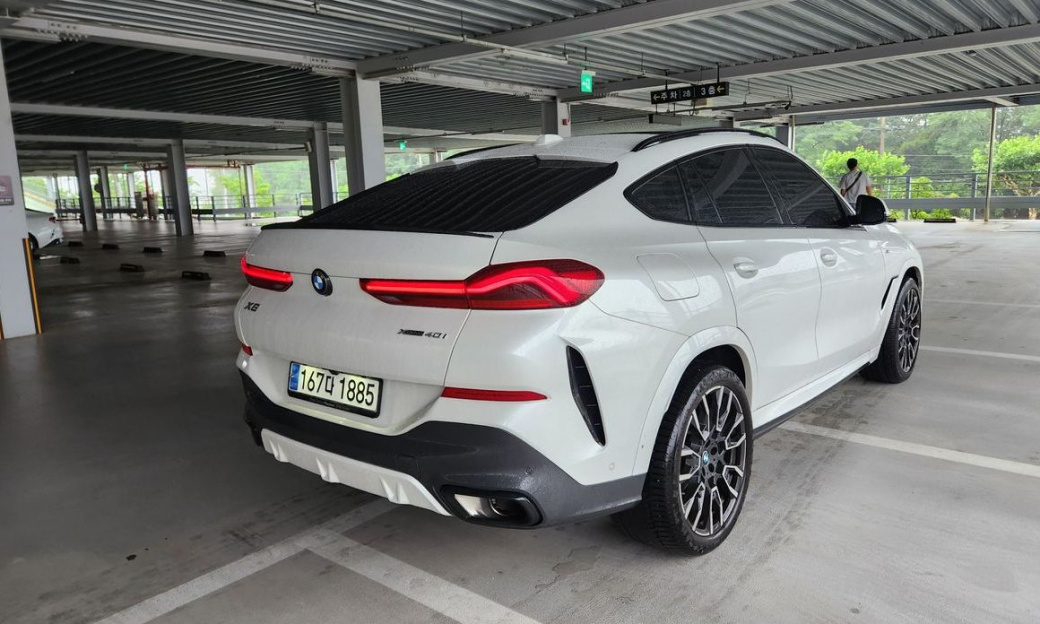BMW X6 xDrive40i M Sport, 2024