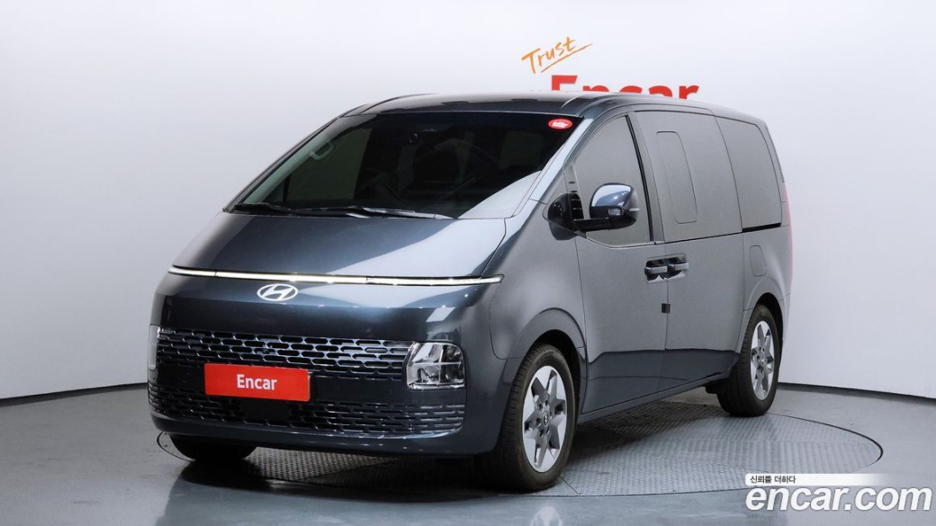 Hyundai Staria Tourer 9-Seater, 2024
