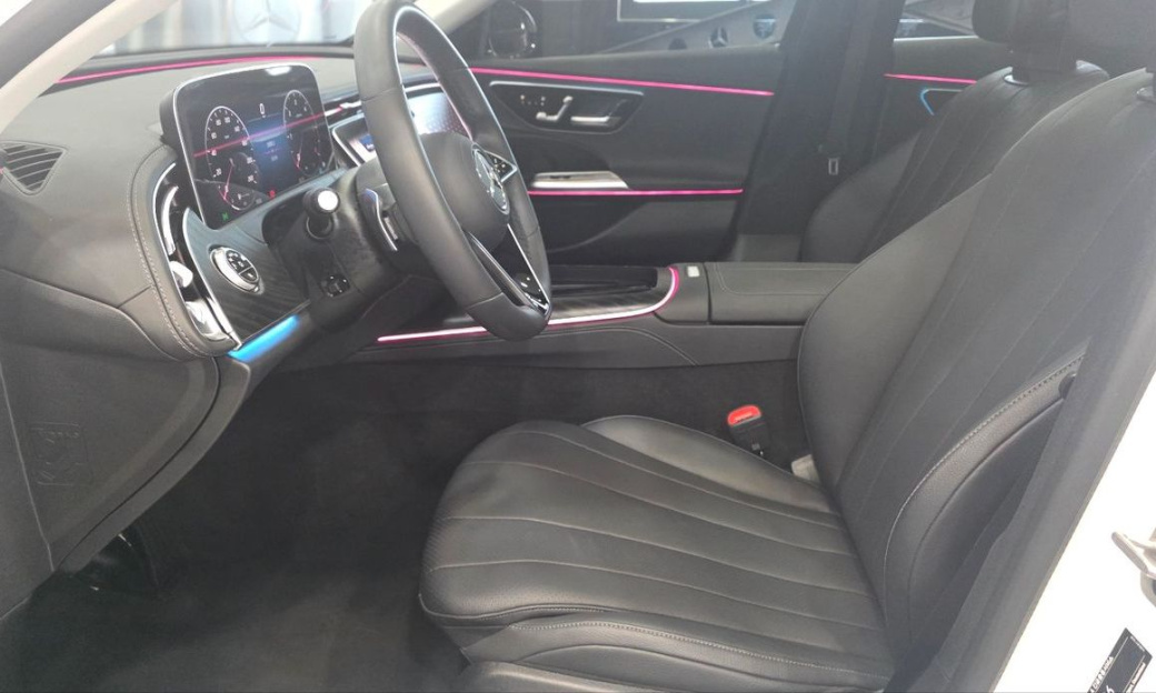 Mercedes-Benz E-Class E220d 4MATIC Exclusive, 2024
