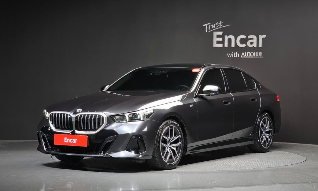 BMW 5-Series 520i M Sport, 2024
