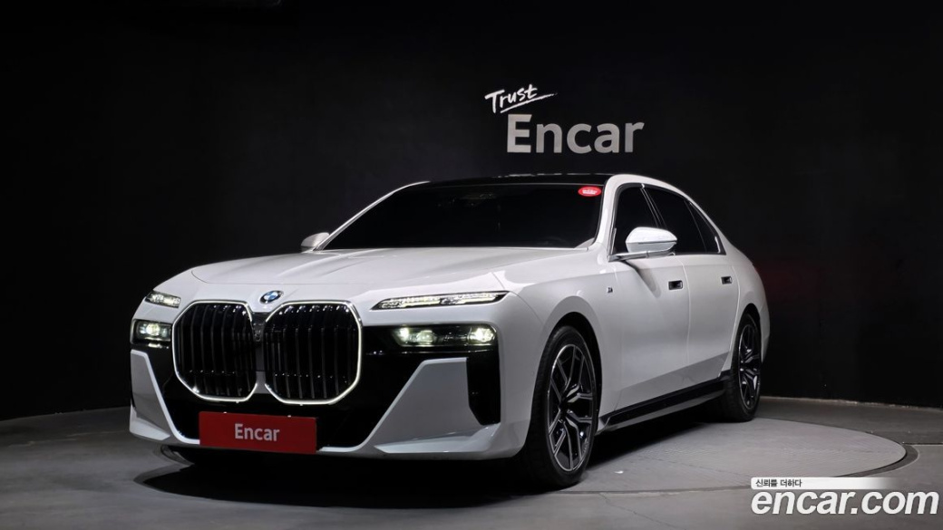 BMW 7-Series 740i xDrive M Sport, 2024