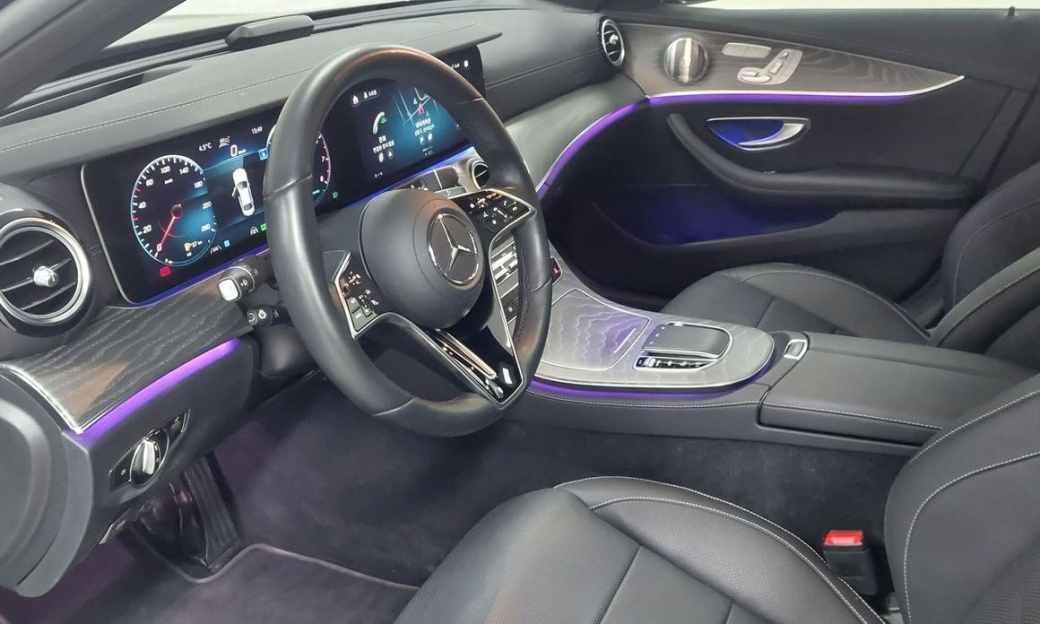 Mercedes-Benz E-Class E350 4MATIC Avantgarde, 2022