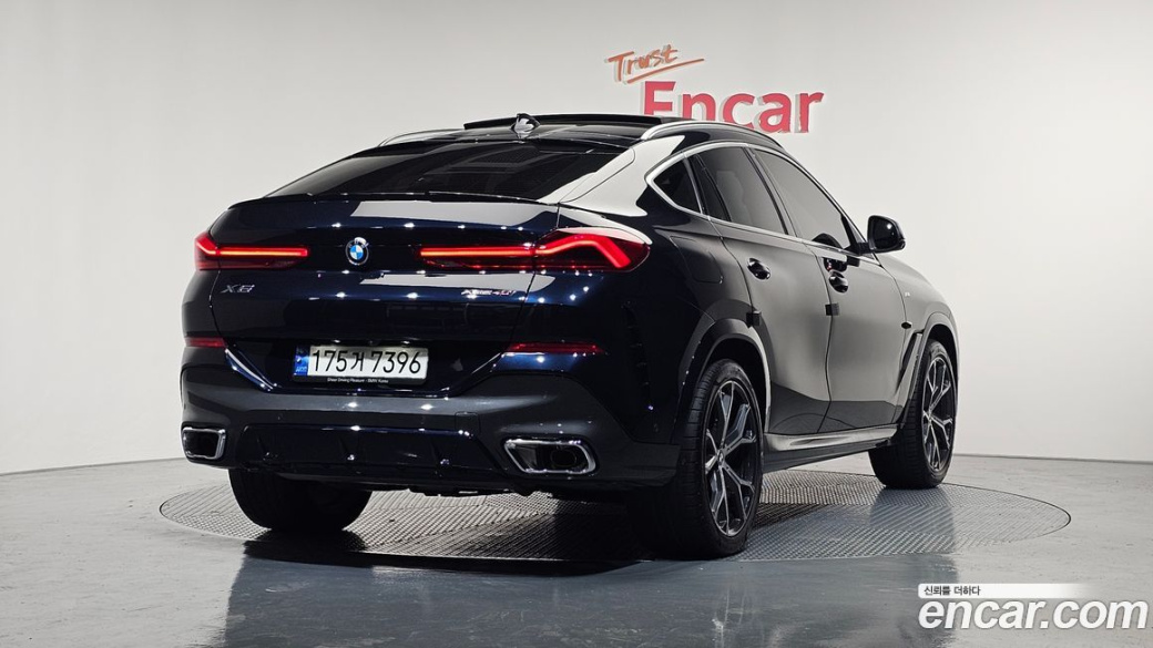 BMW X6 xDrive40i M Sport, 2023