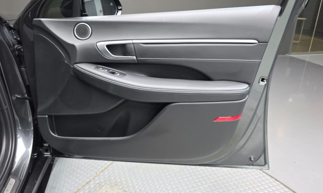 Hyundai Sonata 2.0, 2025