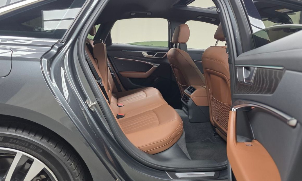 Audi A6 45 TFSI Quattro Premium, 2023