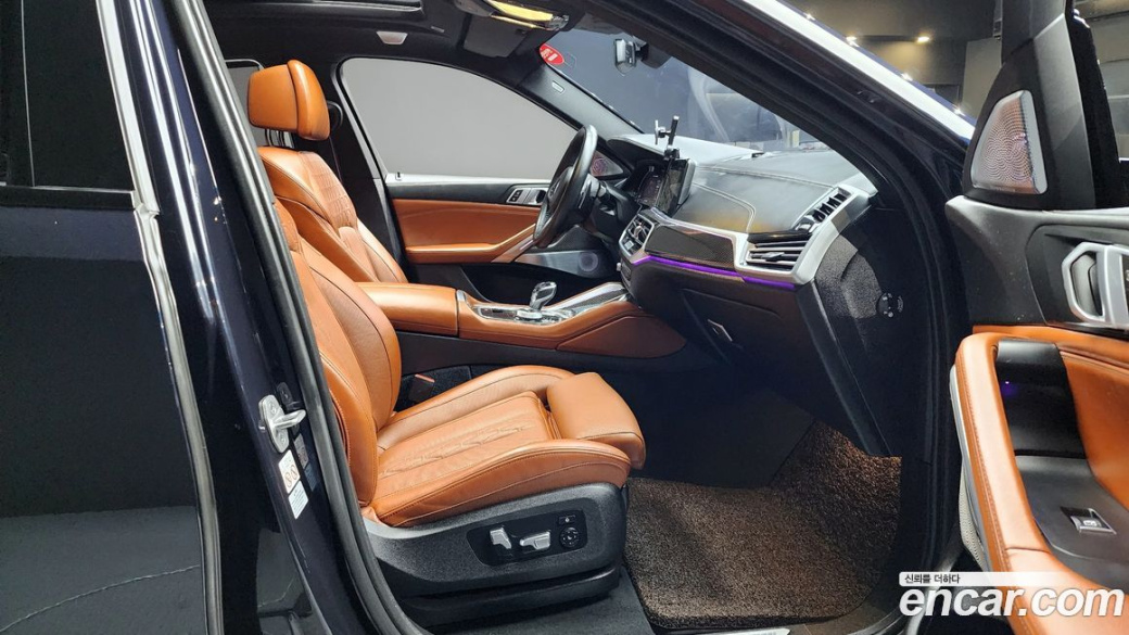 BMW X6 M50i, 2023