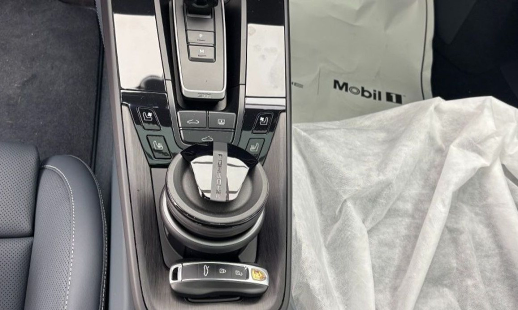 Porsche 911 Carrera GTS, 2024