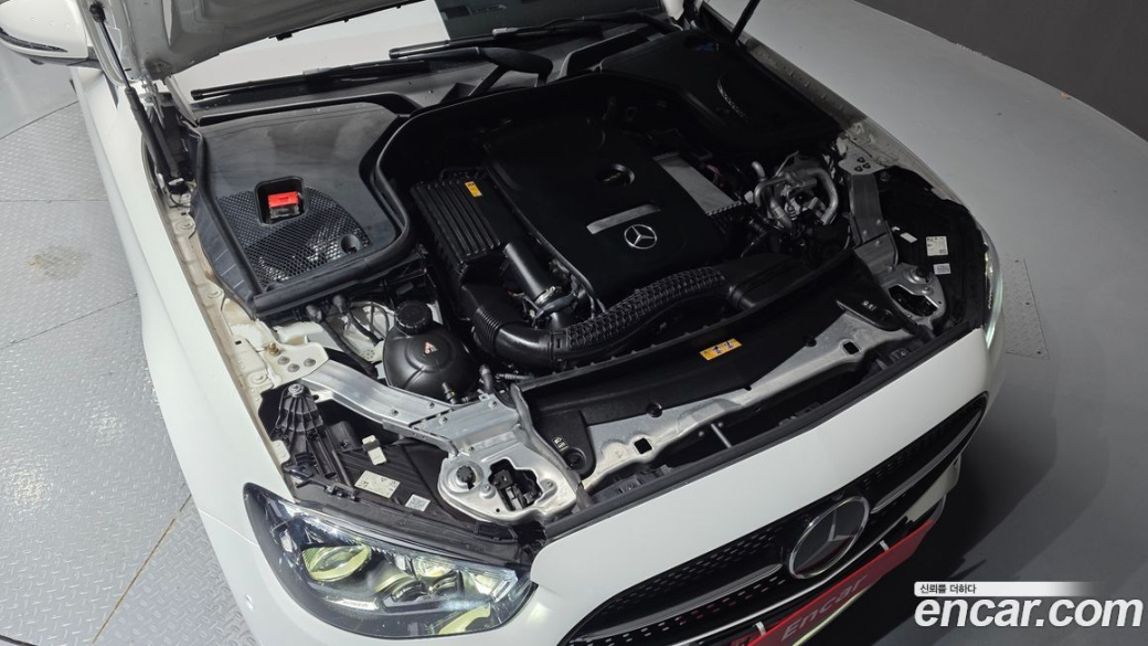 Mercedes-Benz E-Class E250 AMG Line, 2023
