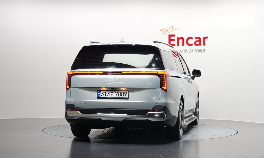 Kia Carnival 7-Seater Signature, 2025