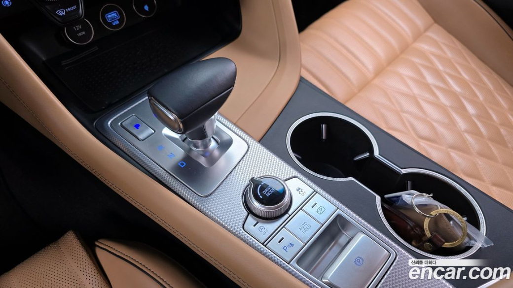 Genesis G70 Gasoline 2.0T 4WD, 2022
