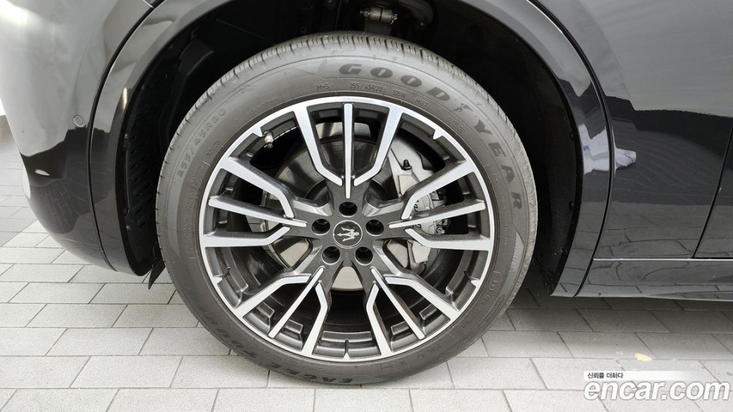 Maserati Grecale 2.0 AWD GT, 2023