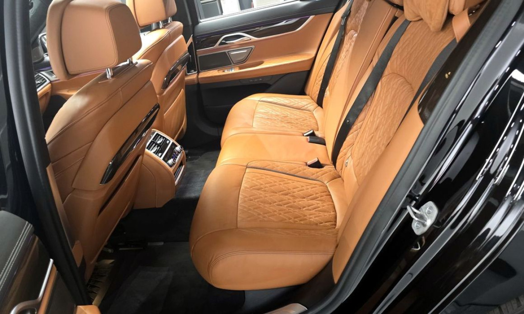 BMW 7-Series 730d xDrive Design Pure Excellence, 2022