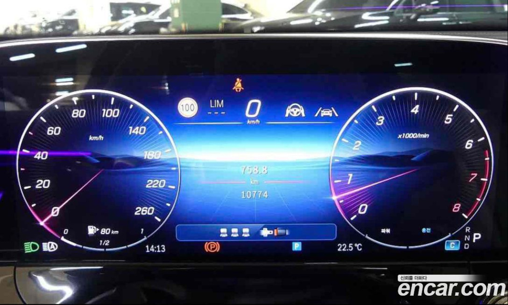Mercedes-Benz E-Class E300 4MATIC AMG Line, 2025